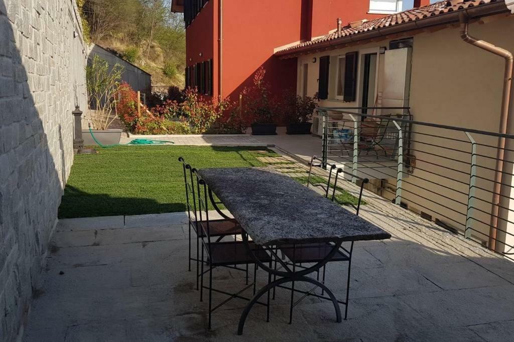 La Cascina Daire Carlazzo Dış mekan fotoğraf